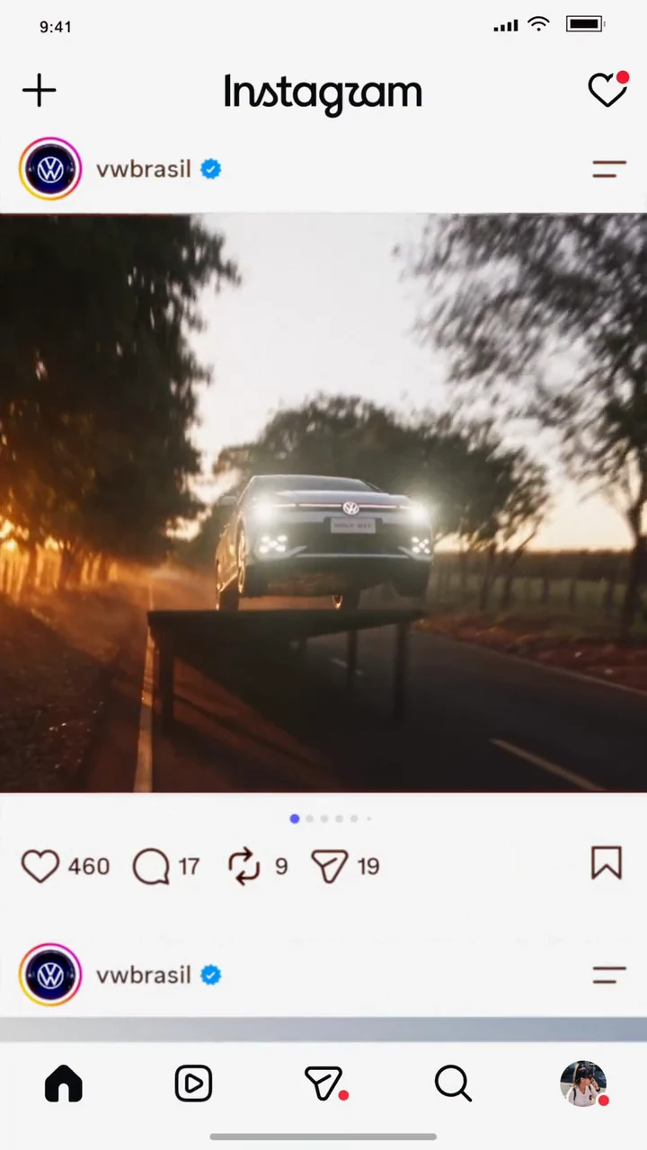 Golf GTI pulando no feed no vídeo final com IA